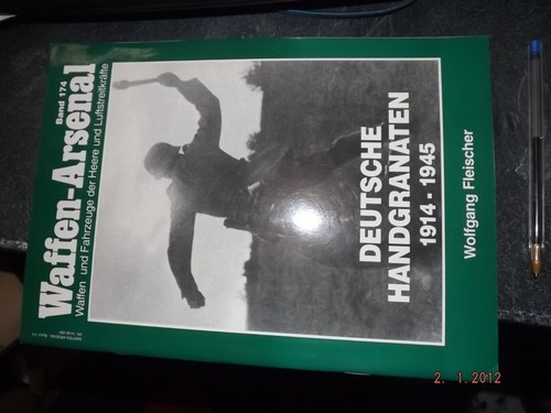 Revue waffen arsenal band - waffen,